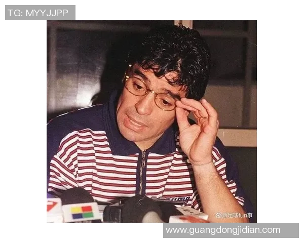 足球场上的幽默天才谁是最搞笑的足球明星揭秘 足球场上的幽默天才谁是最搞笑的足球明星揭秘