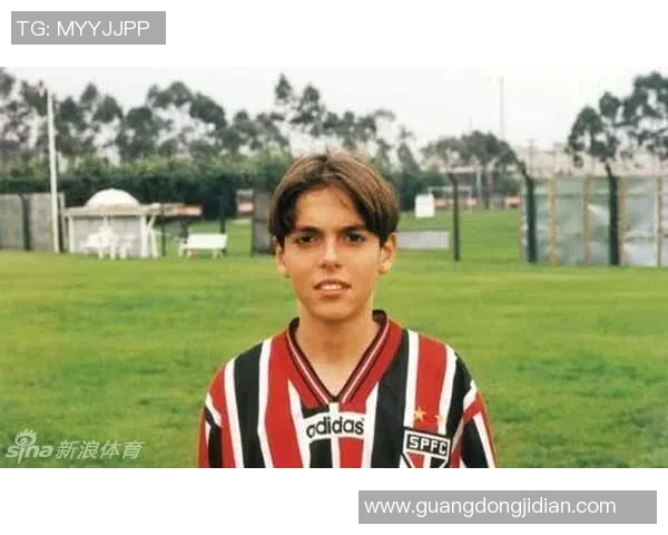 巴西足球明星的童年故事与成长历程揭秘