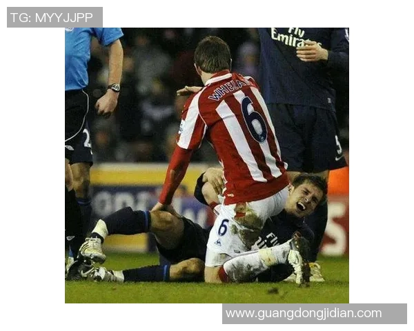 足球场上的悲剧切断腿的瞬间与运动员的坚韧精神