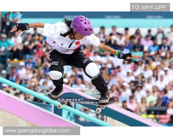 成都滑板队分享比赛经验与成长故事聚焦滑板运动的未来发展 成都滑板队分享比赛经验与成长故事聚焦滑板运动的未来发展