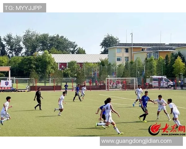 寝室足球:在小空间中点燃激情与友谊的青春竞技之旅